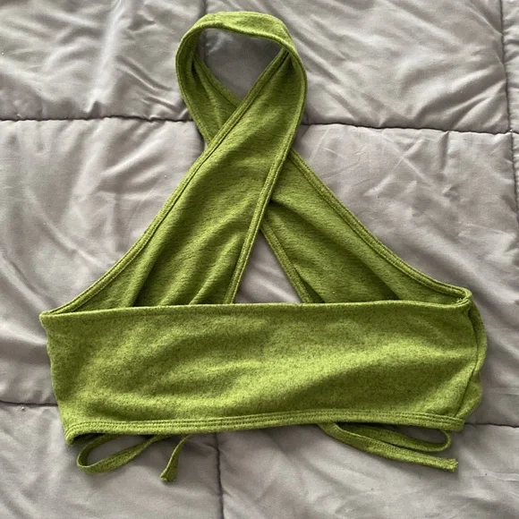 Green halter top from cider. - Picture 3 of 4